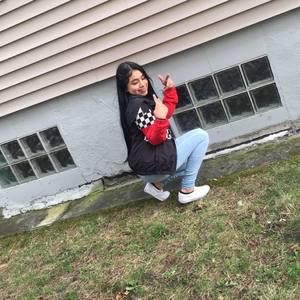 Meet your Posher, Emely